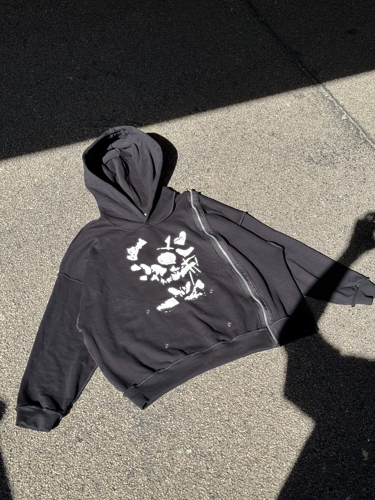 Morales Hoodie (Black)